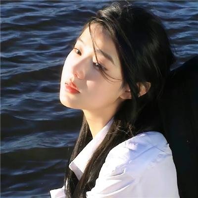 女兵报到