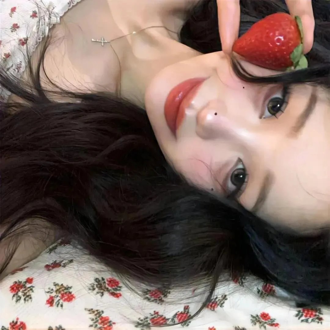 戛纳机密第一季